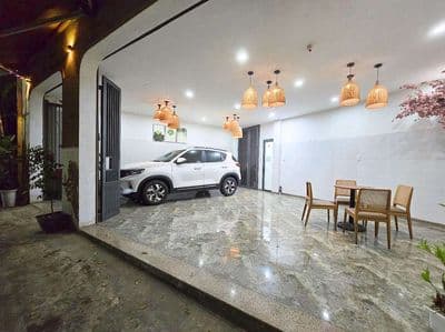 Gần cầu Rồng, gara đậu 2 ô tô,kiệt rộng ôtô quay đầu, mặt nhà ngang 9m