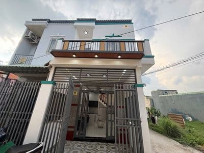 NHÀ CHÍNH CHỦ NGAY CẦU LỚN, DT 72M2, GIÁ 950TR, SHR