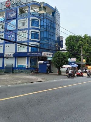 Toà nhà ngân hàng 2mt kha vạn cân, hầm + 5 lầu, thang máy