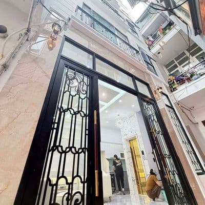 NHÀ MỚI XÃ ĐÀN – THANG MÁY – FULL NỘI THẤT – CÁCH PHỐ 10M