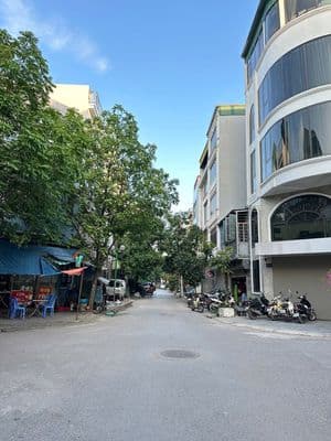 bán nhà đẹp Tây Nam Linh Đàm thang máy giá rẻ