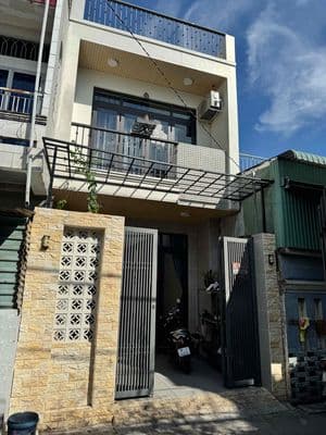 chính chủ bán nhà sổ hồng hoàn công đủ