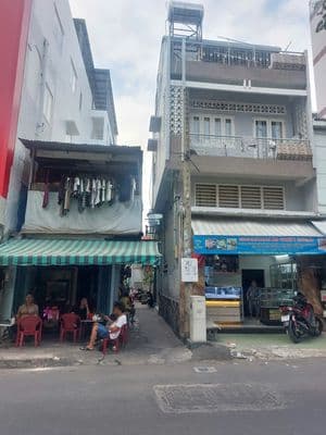 BÁN NHÀ RIÊNG LÊ ĐẠI HÀNH P6, DT: 50M2, 3 TẦNG 4 PHÒNG NGỦ NHỈNH 7 TỶ