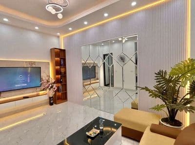 Nhà xinh phố Giang Văn Minh, lô góc, gần phố, ngõ thông, không QH