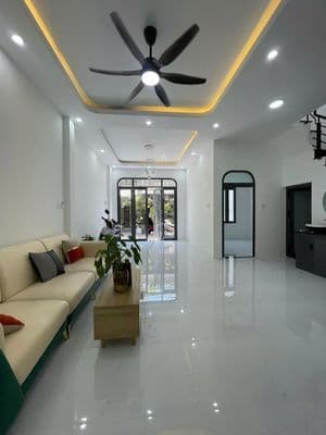 Bán nhà 2 tầng hẻm Lê Hồng Phong