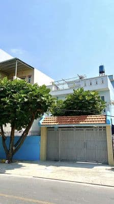 nhà biệt thự mặt tiền đường tl 31,dt 10x20 hầm 2 lầu