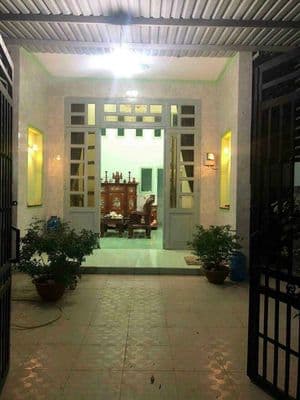 Bán Nhà Cấp 4 Gần Cầu Vượt Củ Chi Giá 1 Tỷ 5 . DT 97m2,Sổ Hồng Riêng