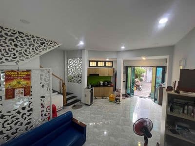 C/C bán nhà 199/27 CMT8 Q3, 5.73x8.5m T+3L, 7.3 tỷ TL, HH Môi Giới
