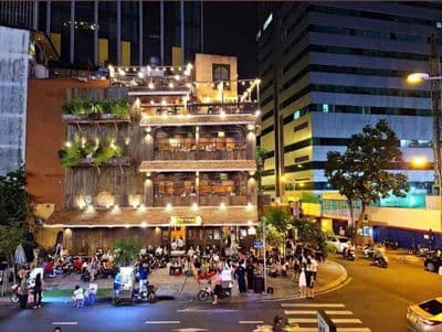 Cho thuê góc ngô văn năm nguyễn siêu q1 dt 17x7m