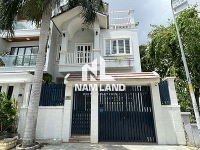Nhà có hầm 3 lầu 4 phòng 5wc để ở_văn phòng công ty gần công viên