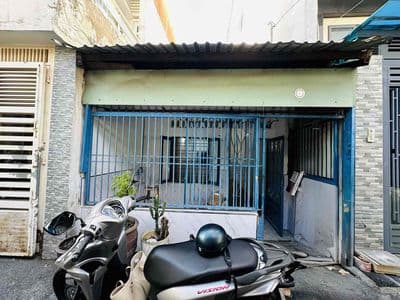NHÀ HẺM 656 QUANG TRUNG P11 GÒ VẤP SÁT HẺM XE HƠI