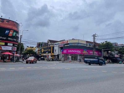 CHỈ NHỈNH 3TY CÓ NGAY NHÀ C4 KIỆT OTO CÁCH MẠNG THÁNG 8 TRUNG TÂM ĐN