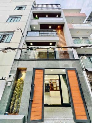 Nhà gần mặt tiền có thang máy 4.8m x 17m, Dương Quảng Hàm, P6, Gò Vấp