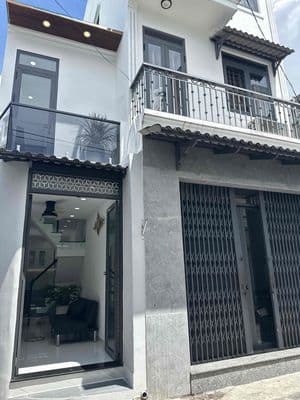 KIẾM ĐÂU RA NHỈN 3TỶ HẺM XE TẢI THÔNG
