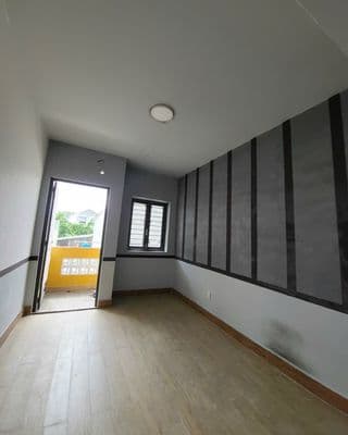 Nhà nguyên căn 3PN 90m2 ban công thoáng