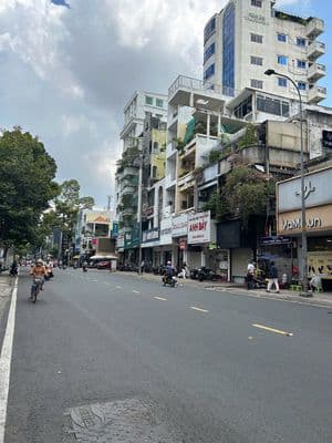 Chính chủ bán nhà mặt tiền đường nguyễn trãi, khu thời trang, giá 38t