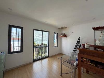 NHÀ HÒA CƯỜNG – 3 TẦNG MỚI ĐẸP – Ô TÔ TẬN CỬA – 5.x TỶ