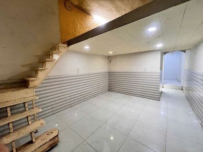 Cho thuê căn hộ trệt chung cư Nguyễn Thái Bình, ngay trung tâm Q1