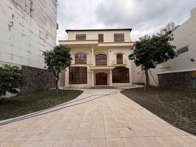 Villa cực đẹp phú nhuận - hồ biểu chánh giá chỉ 8x !