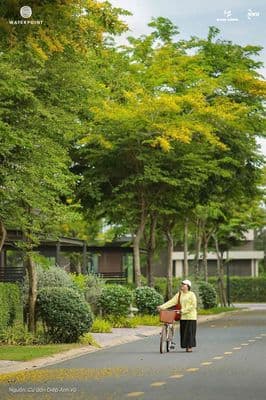 cần bán nhanh nhà phố vườn 1 trệt 2 lầu khu đô thị Waterpoint
