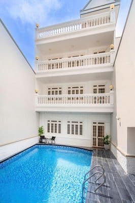 Cho thuê nhà mt nguyễn thị minh khai q1, 270m², trệt 3 lầu, giá 110tr