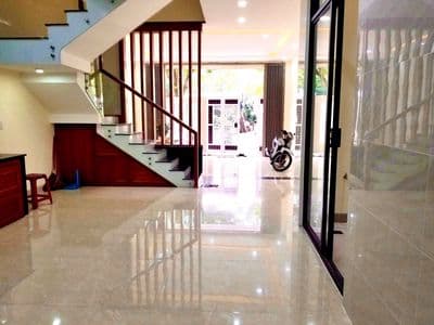 Cho thuê nhà 3 tầng Mặt Tiền Tố Hữu Gần Lê Thanh Nghị, Hải Châu