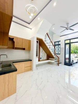 Nhà 4x19 thổ cư 60m2 cách Ngã 4 Sở Sao 200m