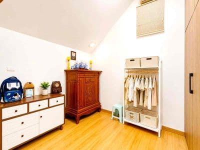 Bán TT Lý Nam Đế, sát phố, tầng thấp, 32/50m, 3 ngủ full nội thất