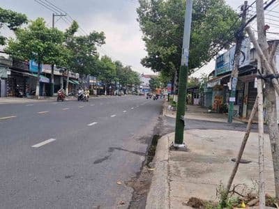 Bán nhà mặt tiền Bình Hòa 14, Thuận An, Bình Dương