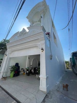 Nhà 2 mặt tiền trung tâm Dĩ An, dòng tiền 35tr/tháng, 7 tỷ