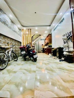 Liễu Giai - Văn Cao, ngõ nông thẳng tắp, mới đẹp ở luôn, văn minh