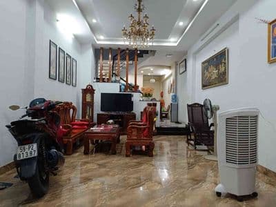 BÁN NHÀ LÊ VĂN QUỚI - 70M2 - 4 TẦNG - HẺM XE HƠI 7 CHỖ - GIÁ 7,4 TỶ