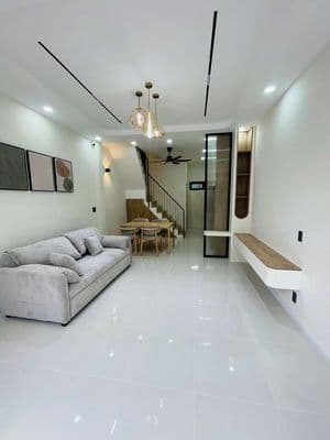 BÁN NHÀ TRỆT LẦU