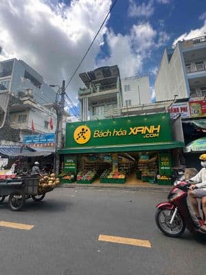 Cho thuê 2mt bà hạt ngay chợ nguyễn duy dương dt 9x20m