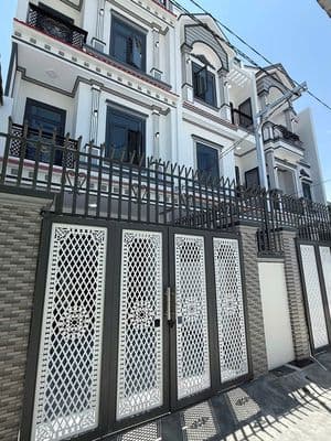 Bán nhà 3 tầng gần KĐT Vĩnh Điềm Trung, ô tô vào sân