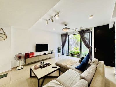 BÁN NHÀ LÊ VĂN QUỚI - 78M2 - 5 TẦNG BTCT - HẺM XE HƠI - GIÁ 8,2 TỶ