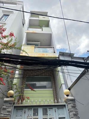 Cần cho thuê tầng 2 rộng rãi giá mềm kv Q.4