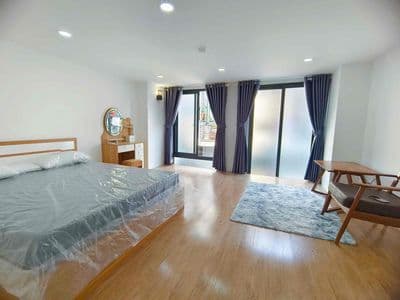 Căn hộ studio cửa sổ lớn_thang máy ngay đh sư phạm cầu lê văn sỹ q3