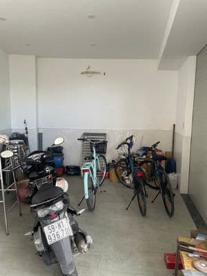 Cho thuê nhà nguyên căn mặt tiền 20met kinh doanh, văn phòng, Ở.