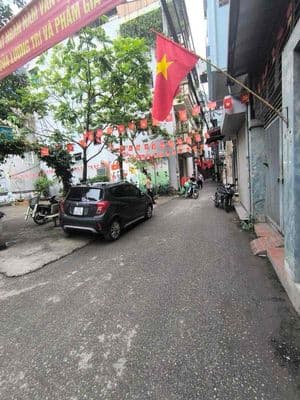 Gần ô tô tránh Tam Trinh, lô góc 2 thoáng, ngõ nông rộng, 37m*5T.