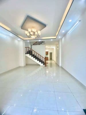Nhà 4 tầng 70m2 - HXH Tô Ký - Ngay CV Phần mềm Quang Trung - 5,5 tỷ