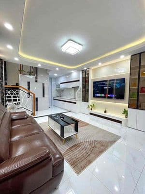 Bán nhà đường Đặng Thuỳ Trâm, p13, Bình Thạnh. DT 81m2. Giá 11,5 tỷ