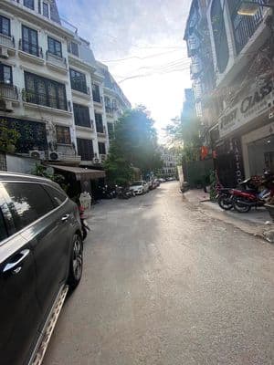 Nhà 30m2, 5 tầng, Mỹ Đình, 7.x tỷ, full nội thất