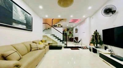 Nhà 35m2 Trương Định, Hai Bà Trưng, 7.8 tỷ