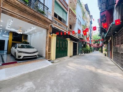 Bán nhà Hoàng Quốc Việt, 52m2, 6 tầng thang máy, full nội thất