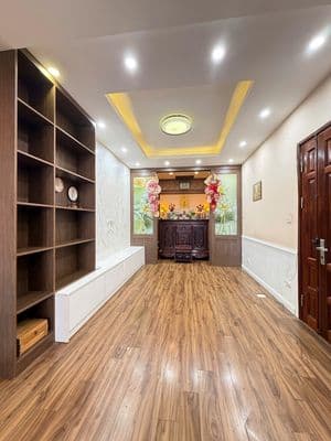 Bán căn hộ 84m2 Học Viện Hậu Cần, Ngọc Thụy, full nội thất