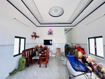 Bán nhà mới xây 2 mặt tiền Lý Thái Tổ - Tân Tiến - LaGi giá rẻ chính