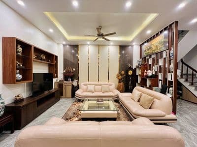 Bán nhà Ngã Tư Sở 46m2 x 5T tặng full nội thất