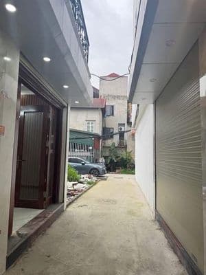 Nhà mới Thạch Bàn 31m 5 tầng 3PN gần Aeon, ô tô đỗ ngày đêm