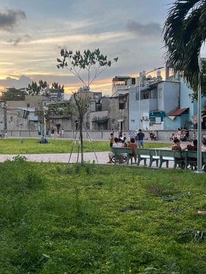 NHÀ BÁN 4 3 m2 SHR , KẾ CÔNG VIÊN ( Q12 , Hiệp Thành )